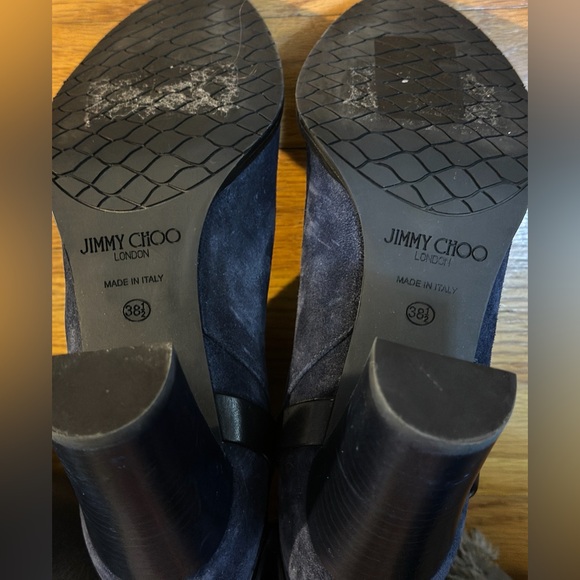 Jimmy Choo 8.5 ankle boots in navy blue suede with buckle details. Jeweled Logo - Picture 9 of 9